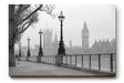 Sinus Art Wandbild 120x80cm Klassische London-Szene mit Laternenreihe und ikonischer Silhouette – elegant und urban