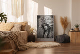 Paul Sinus Wandbild in 40x60cm The Crown of Silence Schwarz-Weiß-Porträt einer Frau mit opulentem Blumenkopfschmuck für elegante und zeitlose Raumgestaltung
