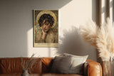 Paul Sinus Wandbild in 40x60cm The Golden Halo – Elegantes Porträt einer jungen Frau mit goldenem Heiligenschein in sanften, warmen Farbtönen für stilvolle Raumgestaltung