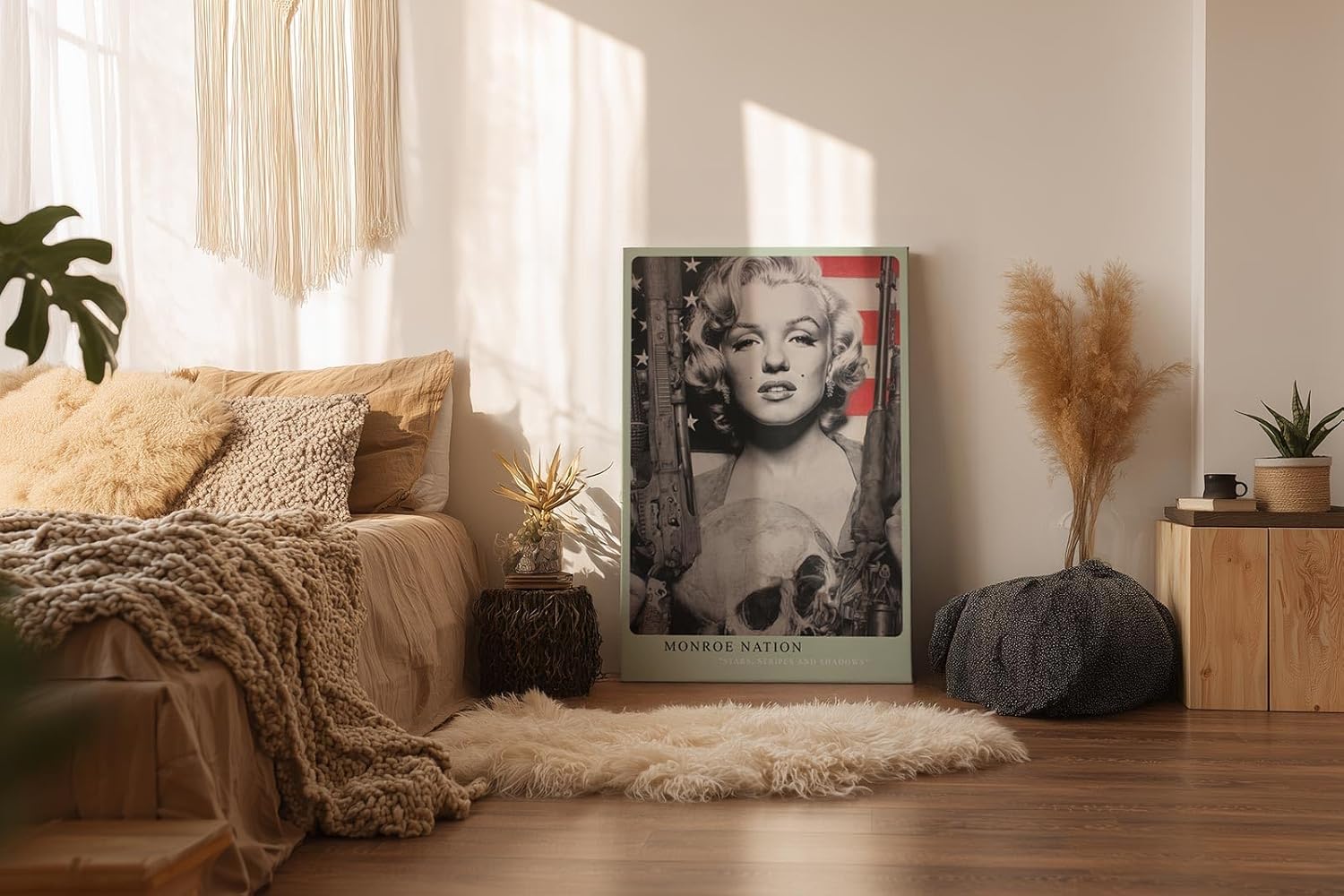 Paul Sinus Wandbild in 40x60cm Marilyn Monroe mit Gewehren in Schwarz-Weiß vor US-Flagge – ausdrucksstarkes Pop-Art-Porträt