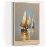 Paul Sinus Wandbild in 40x60cm The Golden Glide – Goldene Segelboote auf ruhigem Wasser im warmen Licht