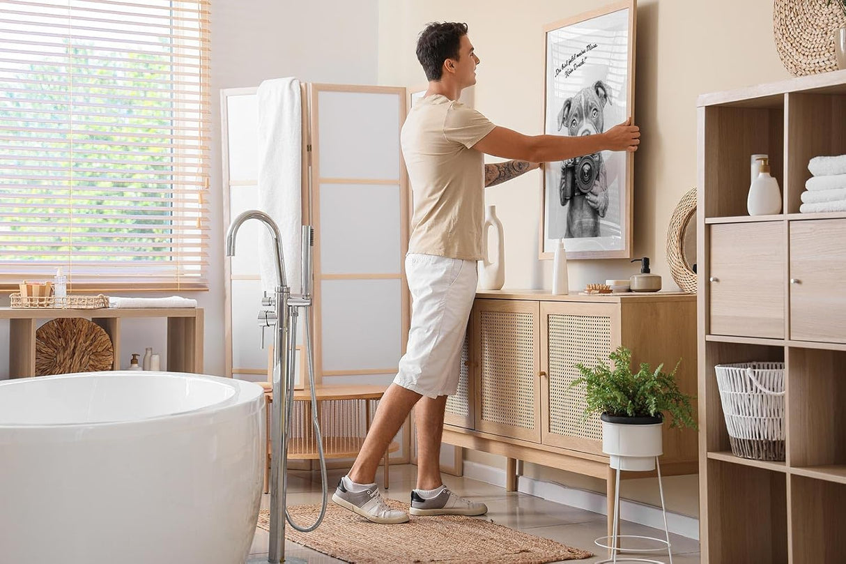 Paul Sinus Poster/Leinwandbild/Rahmenoption Lustiges Hundebild – Witzige Klo-Deko fürs Gäste-WC – Perfekt für Fotografie-Fans