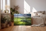 Sinus Art Wandbild 120x80cm Leuchtend grüne Weinberge und Hügel mit typischen Zypressen und Villa