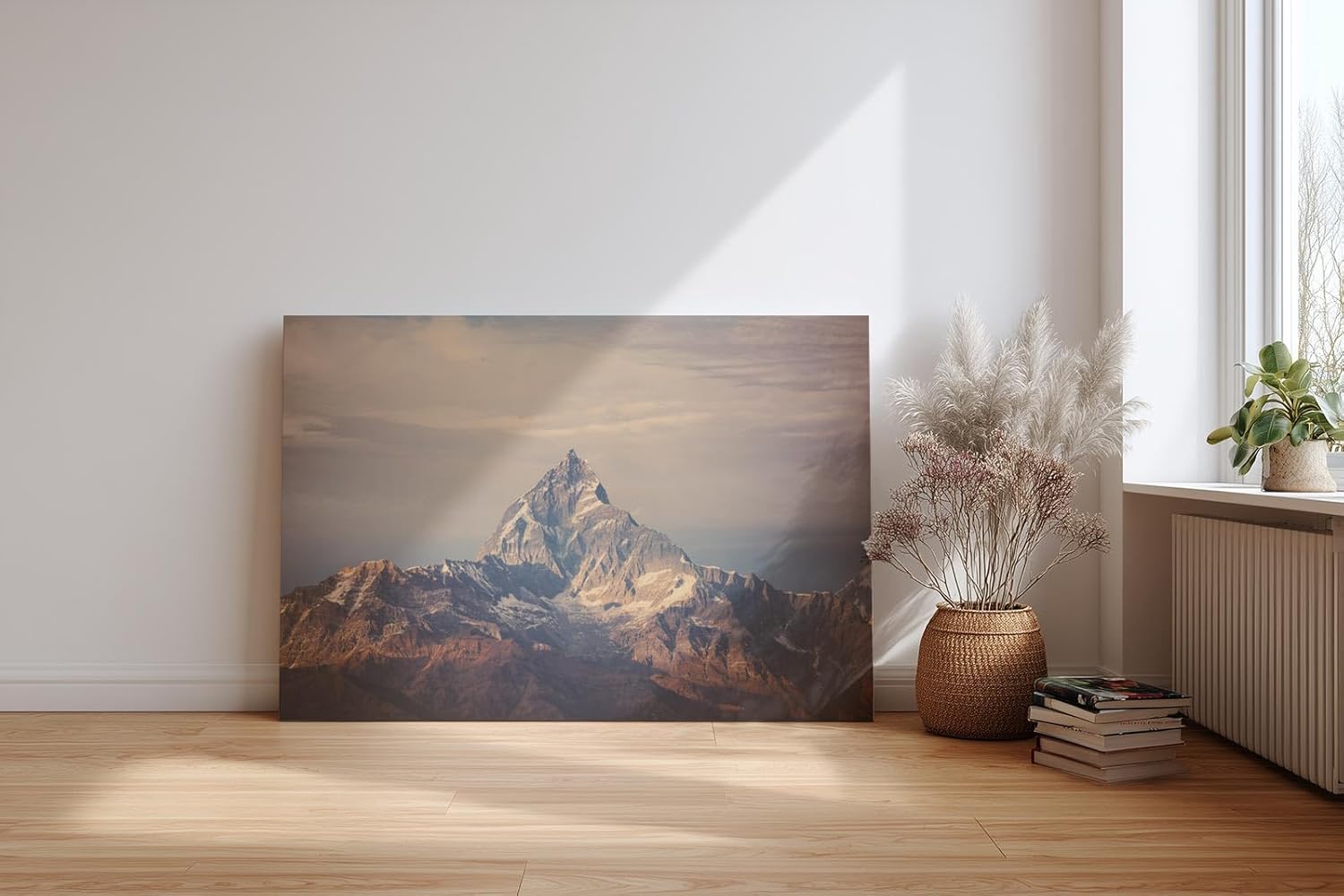 Sinus Art Wandbild 120x80cm Imposanter Einzelgipfel in weichem Abendlicht für starke visuelle Präsenz in jedem Raum