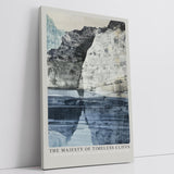 Paul Sinus Leinwandbild 80x120cm Majestätische Felsen – Monumentale Steilklippen mit ruhiger Spiegelung im Wasser und beeindruckender Naturdarstellung