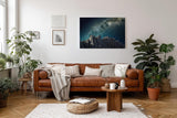 Sinus Art Wandbild 120x80cm Atemberaubendes Motiv mit Felsmassiv und galaktischem Lichtband über dunklem Himmel