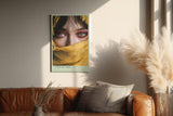 Paul Sinus Wandbild in 40x60cm Eyes of Jade – Intensiver Blick mit grünen Augen und gelbem Tuch
