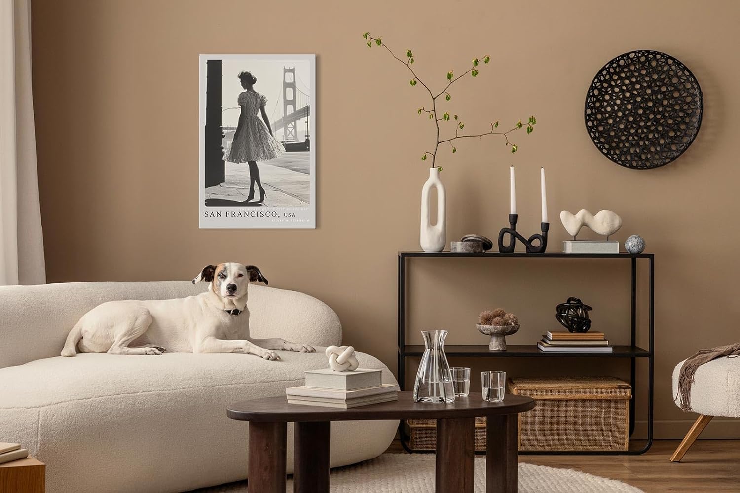 Paul Sinus Leinwandbild 80x120cm San Francisco USA Leinwandbild elegante Frau mit Vintage-Kleid vor der Golden Gate Bridge nostalgische Stadtästhetik