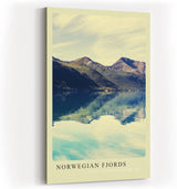 Paul Sinus Kunstdruck 40x60cm Norwegian Fjords – Spiegelbild der Natur zwischen Himmel und Wasser