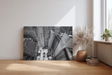 Sinus Art Wandbild 120x80cm Atemberaubende Ansicht einer Metropole aus der Vogelperspektive in Schwarzweiß mit gelben Taxis