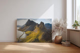 Sinus Art Wandbild 120x80cm Faszinierendes Bergmassiv an der Küste mit einzigartiger Topografie für starke Raumwirkung