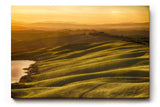 Sinus Art Wandbild 120x80cm Wellenartige Hügel im goldenen Licht der untergehenden Sonne mit weitem Horizont