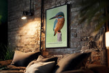 Paul Sinus Kunstdruck 40x60cm Common Kingfisher – Eisvogel auf Ast in brillanter Nahaufnahme mit leuchtenden Farben