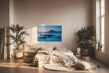 Sinus Art Wandbild 120x80cm Ruhige Bergsilhouette im Dämmerlicht mit glatter Wasseroberfläche in Blautönen