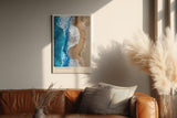 Paul Sinus Wandbild in 40x60cm Ocean's Edge – Luftaufnahme von Wellen und Sandstrand in Blauund Beigetönen