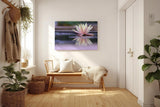 Sinus Art Wandbild 120x80cm Zartrosa Seerose auf dunklem Wasser mit Reflexion – ruhig, edel und harmonisch