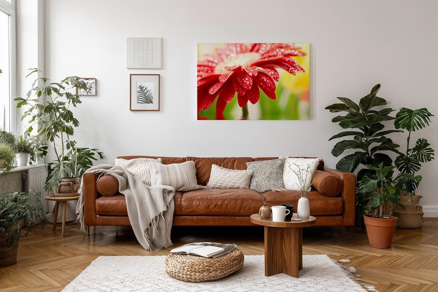 Sinus Art Wandbild 120x80cm Nahaufnahme einer roten Blüte mit glänzenden Wassertropfen – voller Frische und Dynamik