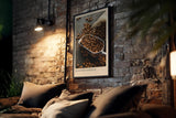 Paul Sinus Kunstdruck 40x60cm geröstete Kaffeebohnen auf Metallkelle in rustikaler Szene – Duftvoller Start in den Tag