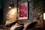 Paul Sinus Kunstdruck 40x60cm Velvet Halo – zartes Blütenmotiv in weichem Licht und samtiger Atmosphäre