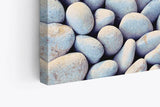 Paul Sinus Wandbild 120x80cm Runde weiße Steine Kunstvoll Steinkreis Strand