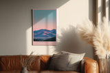 Paul Sinus Wandbild in 40x60cm Pastel Peaks mit farbintensiven Bergen im Abendlicht für moderne Wandgestaltung