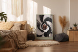 Paul Sinus Wandbild in 40x60cm Shades of Stillness – Abstraktes Blütenmotiv in Schwarz-, Weißund Brauntönen