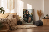Paul Sinus Wandbild in 40x60cm Frau in schwarzem Spitzenkleid auf Sessel – modernes Porträt mit ausdrucksstarker Präsenz