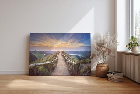 Sinus Art Wandbild 120x80cm Panoramaweg mit Geländer auf Höhenzug im goldenen Abendlicht für weite Raumwirkung