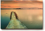 Sinus Art Wandbild 120x80cm Der verfallene Holzsteg führt ins ruhige Wasser und lädt zur inneren Einkehr ein