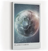 Paul Sinus Kunstdruck 40x60cm Planet Earth – Erde aus dem All mit Sonnenlicht und Sternenstaub