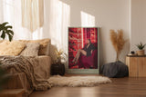 Paul Sinus Wandbild in 40x60cm Queen of Heels Frau in schwarzem Outfit auf rotem Sessel vor Regal mit High Heels in glamouröser Szene