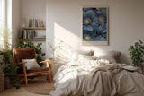 Paul Sinus Wandbild in 40x60cm Midnight Florals Dunkelblaue Blüten Illustration mit Goldakzenten
