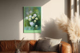 Paul Sinus Wandbild in 40x60cm Quiet Blossoms zartes Stillleben mit weißen Chrysanthemen in weißer Vase vor grünem Hintergrund