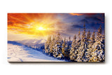 Sinus Art Wandbild 120x80cm Schneebedeckter Nadelwald im Morgenlicht – intensiv, leuchtend und ruhig zugleich