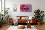 Sinus Art Wandbild 120x80cm Faszinierende Nahaufnahme einer rosa Blüte für eine elegante und ruhige Raumwirkung