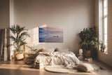 Sinus Art Wandbild 120x80cm Stilles Wasser, Fischerboot und pastellfarbene Hügel – harmonisch, leicht und beruhigend