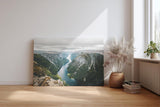 Sinus Art Wandbild 120x80cm Beeindruckende Aussicht auf schmalen Fjord zwischen steilen Felsen für imposante Raumwirkung