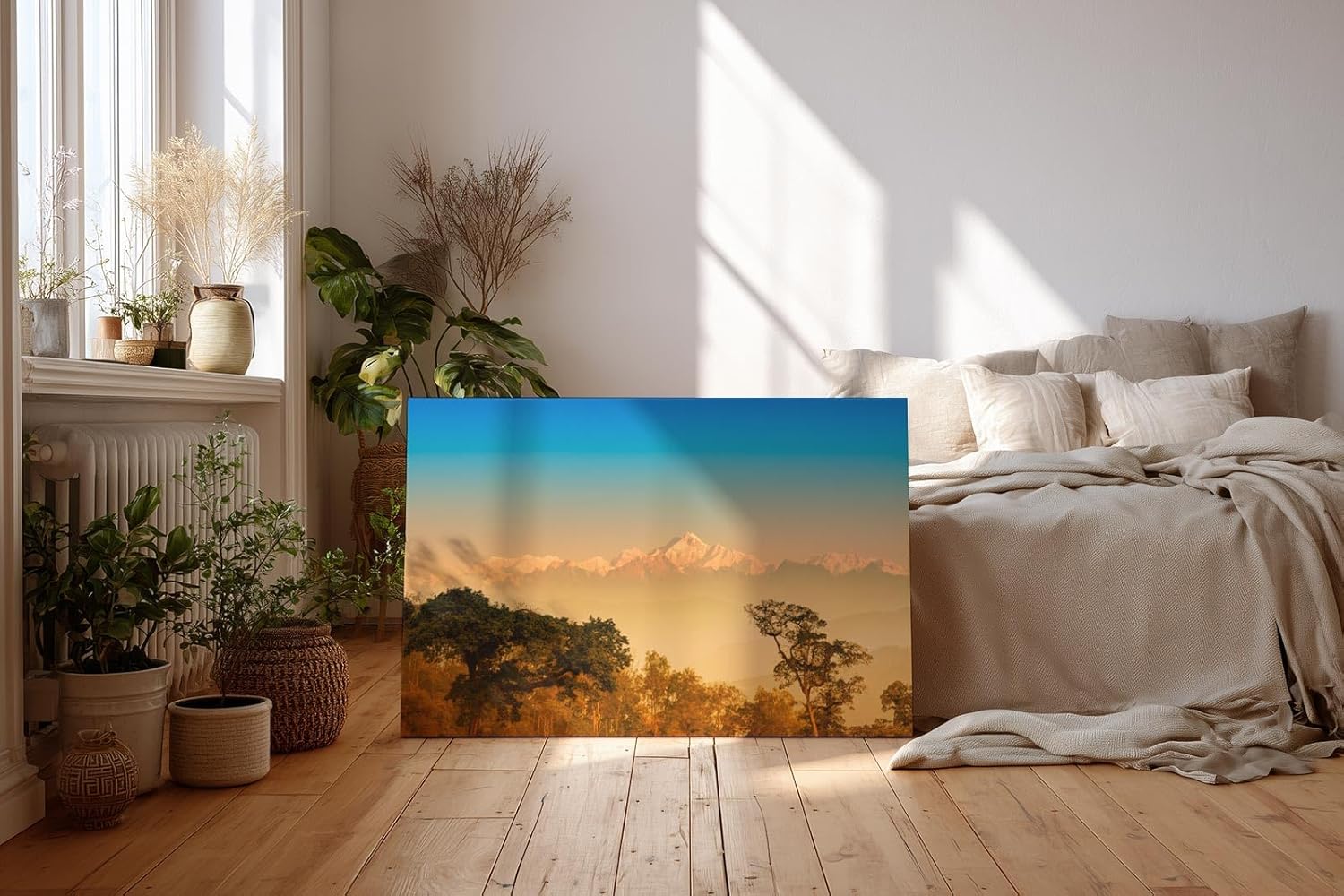 Sinus Art Wandbild 120x80cm Großartiges Bergmotiv mit schimmernden Gipfeln und weiten Ebenen im Lichtspiel