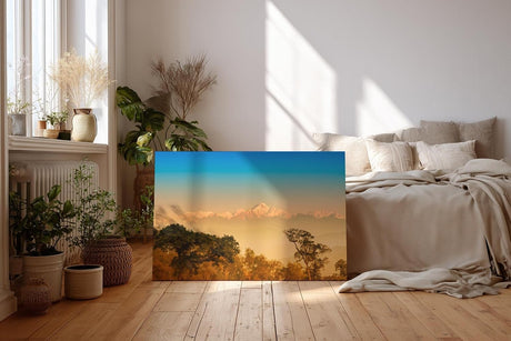 Sinus Art Wandbild 120x80cm Großartiges Bergmotiv mit schimmernden Gipfeln und weiten Ebenen im Lichtspiel