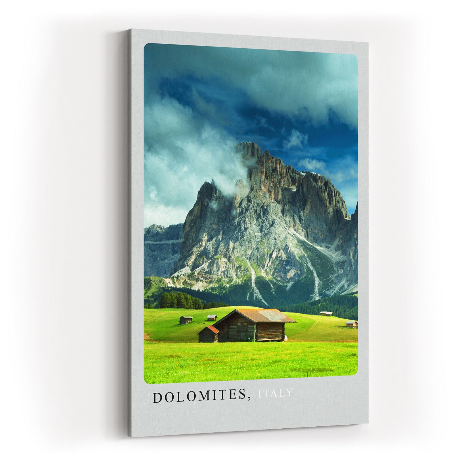 Paul Sinus Kunstdruck 40x60cm Dolomiten mit dramatischem Himmel und Almhütten – Alpenpanorama aus Italien