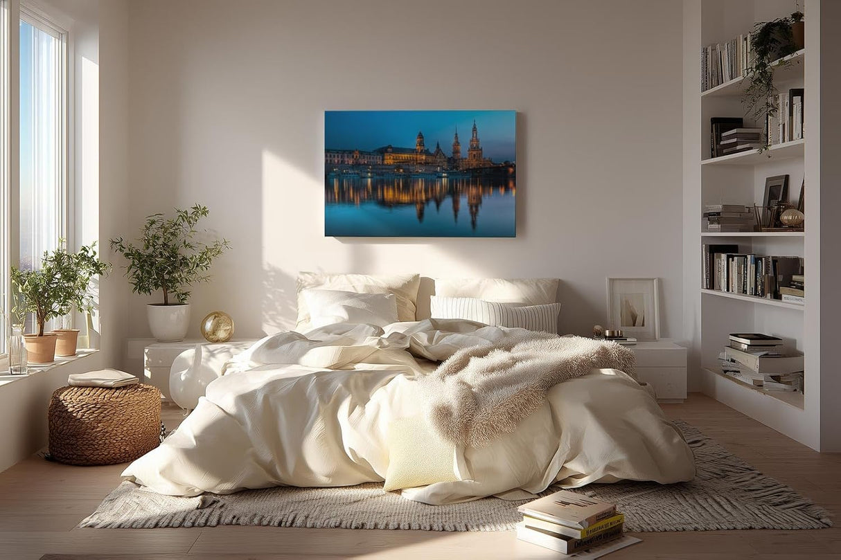 Sinus Art Wandbild 120x80cm Beleuchtete Sehenswürdigkeiten der Dresdner Altstadt im Spiegelbild der Elbe zur blauen Stunde