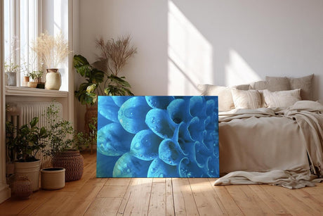 Sinus Art Wandbild 120x80cm Die Tropfen auf der blauen Blüte bringen Frische, Eleganz und Tiefe in den Raum