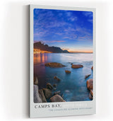 Paul Sinus Kunstdruck 40x60cm Camps Bay South Africa Küstenlinie bei Abenddämmerung mit Lichtspiegelung und Felsformationen