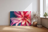 Sinus Art Wandbild 120x80cm Makroaufnahme einer farbenprächtigen Dahlie mit weichen Formen und kraftvoller Blütenmitte