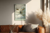Paul Sinus Wandbild in 40x60cm Nahaufnahme einer weißen Schneeeule – detailreiches Tierporträt mit intensiven Augen