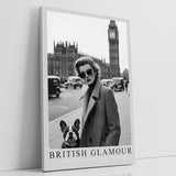Paul Sinus Leinwandbild 60x90cm Leinwandbild Britischer Glamour – Stilvolle Schwarz-Weiß-Fotografie einer eleganten Frau mit Hund vor Big Ben