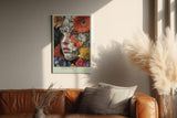Paul Sinus Wandbild in 40x60cm Petal Veil mit Frauenportrait hinter floraler Komposition in kräftigen Farben für elegante Wandgestaltung