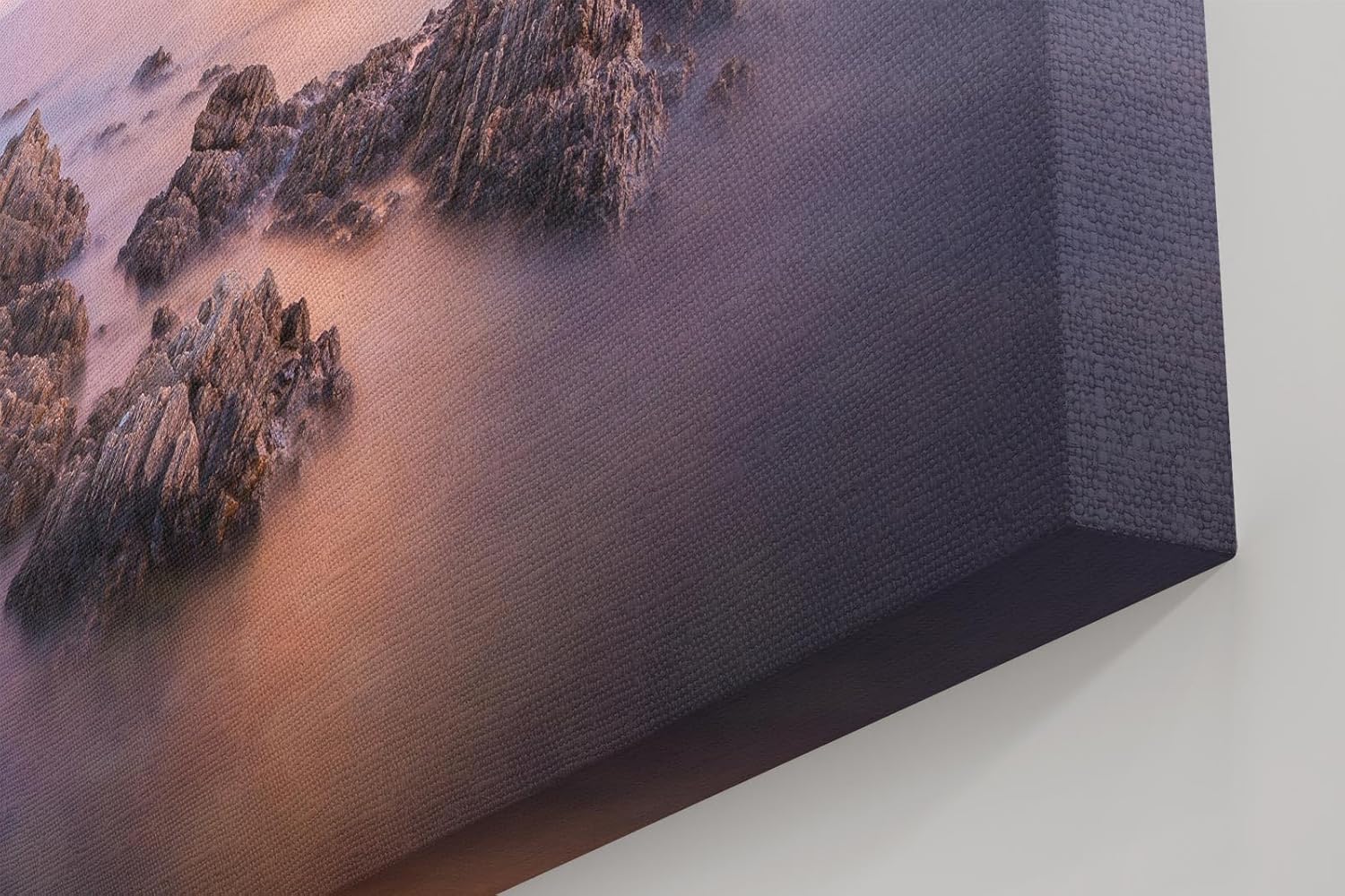 Sinus Art Wandbild 120x80cm Sanfte Wellen, Felsen im Wasser und ein farbintensiver Abendhimmel schaffen Harmonie und Weite