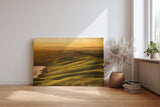 Sinus Art Wandbild 120x80cm Wellenartige Hügel im goldenen Licht der untergehenden Sonne mit weitem Horizont