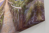 Sinus Art Wandbild 120x80cm Panoramaweg mit Geländer auf Höhenzug im goldenen Abendlicht für weite Raumwirkung
